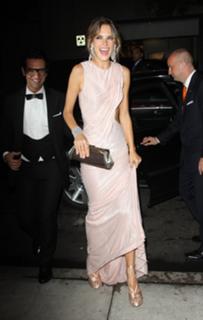 Alessandra Ambrosio feet photo thumbnail