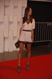 Alessandra Ambrosio feet photo thumbnail