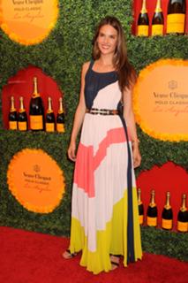 Alessandra Ambrosio feet photo thumbnail