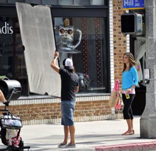 Alessandra Ambrosio feet photo thumbnail