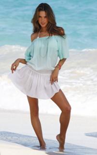 Alessandra Ambrosio feet photo thumbnail
