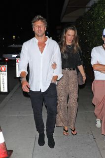 Alessandra Ambrosio feet photo thumbnail