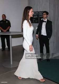 Alessandra Ambrosio feet photo 3