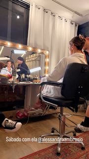 Alessandra Ambrosio feet photo 6