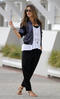 Alessandra Ambrosio feet photo thumbnail
