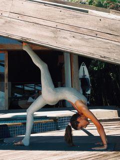 Alessandra Ambrosio feet photo 14