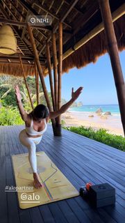 Alessandra Ambrosio feet photo 6