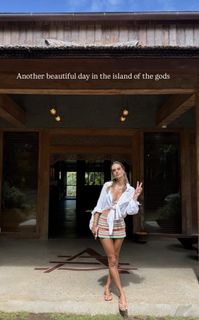 Alessandra Ambrosio feet photo 20