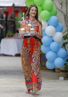 Alessandra Ambrosio feet photo thumbnail