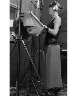 Alessandra Amoroso feet photo thumbnail