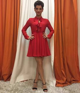 Alessandra Amoroso feet photo thumbnail