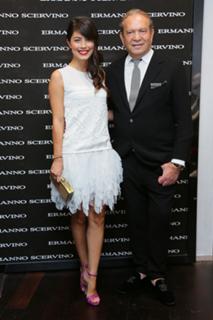 Alessandra Mastronardi feet photo thumbnail