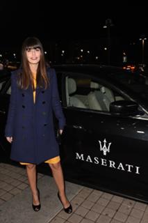 Alessandra Mastronardi feet photo thumbnail