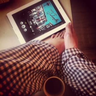 Alessandra Mastronardi feet photo thumbnail