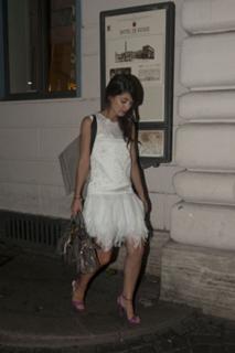 Alessandra Mastronardi feet photo thumbnail