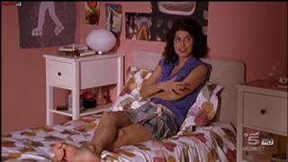 Alessandra Mastronardi feet photo thumbnail