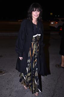 Alessandra Mastronardi feet photo thumbnail