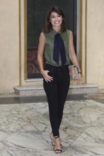 Alessandra Mastronardi feet photo thumbnail