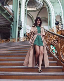 Alessandra Mastronardi feet photo thumbnail