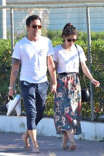 Alessandra Mastronardi feet photo thumbnail