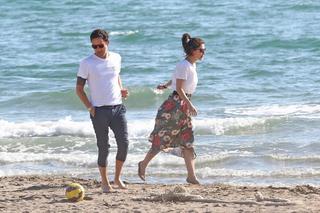 Alessandra Mastronardi feet photo thumbnail