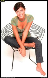 Alessandra Mastronardi feet photo thumbnail