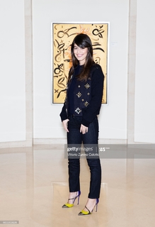 Alessandra Mastronardi feet photo thumbnail