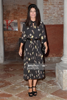 Alessandra Mastronardi feet photo thumbnail