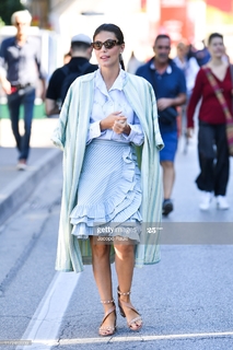 Alessandra Mastronardi feet photo thumbnail