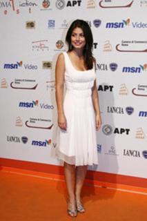 Alessandra Mastronardi feet photo thumbnail