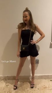 Alessandra Meyer-Wölden feet photo thumbnail