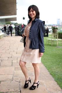 Alessandra Negrini feet photo thumbnail
