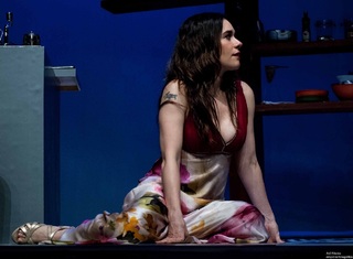 Alessandra Negrini feet photo thumbnail