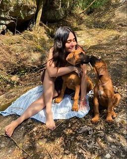 Alessandra Negrini feet photo thumbnail