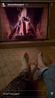 Alessandra Negrini feet photo thumbnail