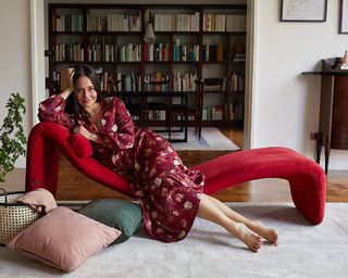 Alessandra Negrini feet photo thumbnail