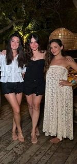 Alessandra Negrini feet photo thumbnail