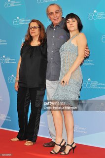 Alessandra Negrini feet photo thumbnail