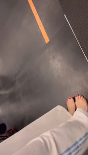 Alessandra Negrini feet photo thumbnail