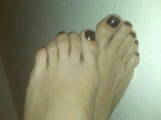 Alessandra Rosaldo feet photo 12