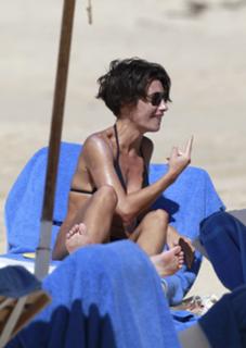 Alessandra Sublet feet photo thumbnail