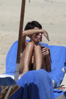 Alessandra Sublet feet photo thumbnail