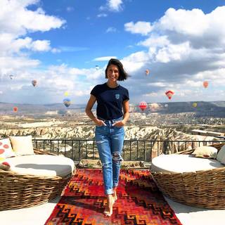 Alessandra Sublet feet photo thumbnail