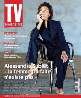 Alessandra Sublet feet photo thumbnail