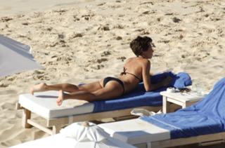 Alessandra Sublet feet photo thumbnail