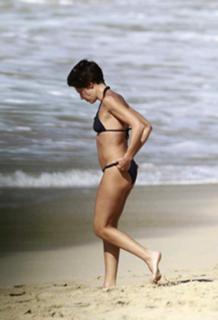 Alessandra Sublet feet photo thumbnail