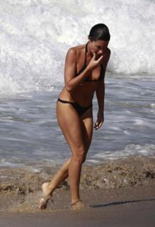 Alessandra Sublet feet photo thumbnail