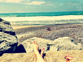 Alessandra Torresani feet photo thumbnail