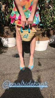 Alessandra Torresani feet photo thumbnail