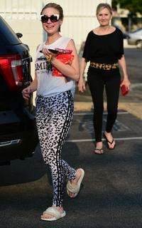 Alessandra Torresani feet photo thumbnail